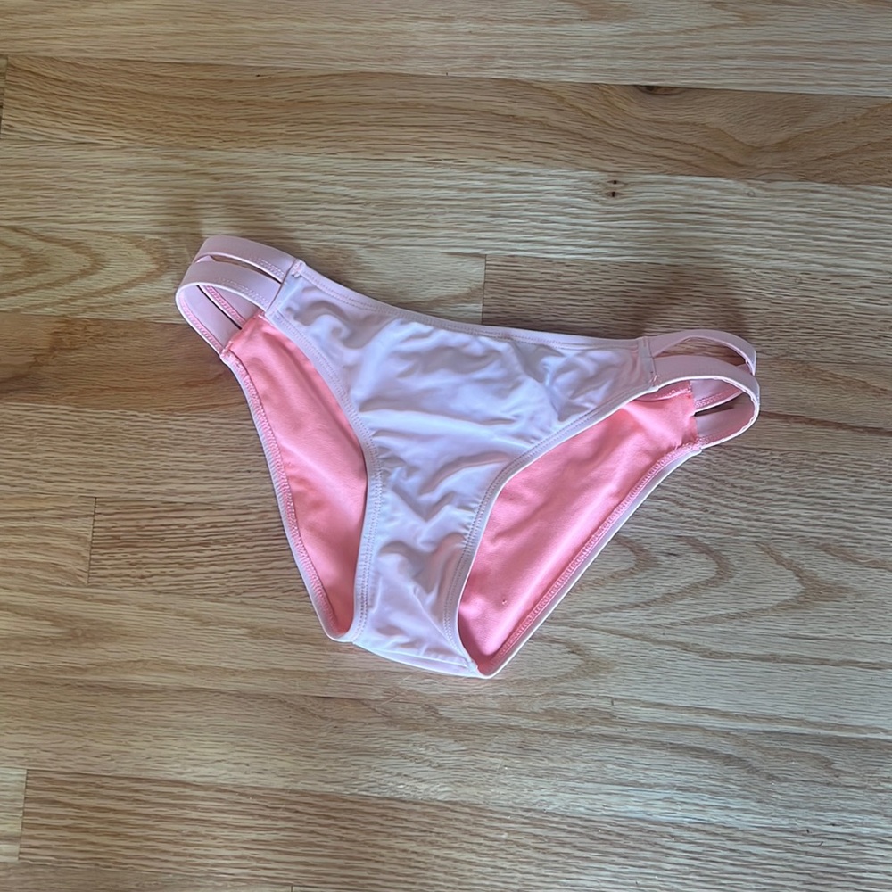 Bathing suit bottoms